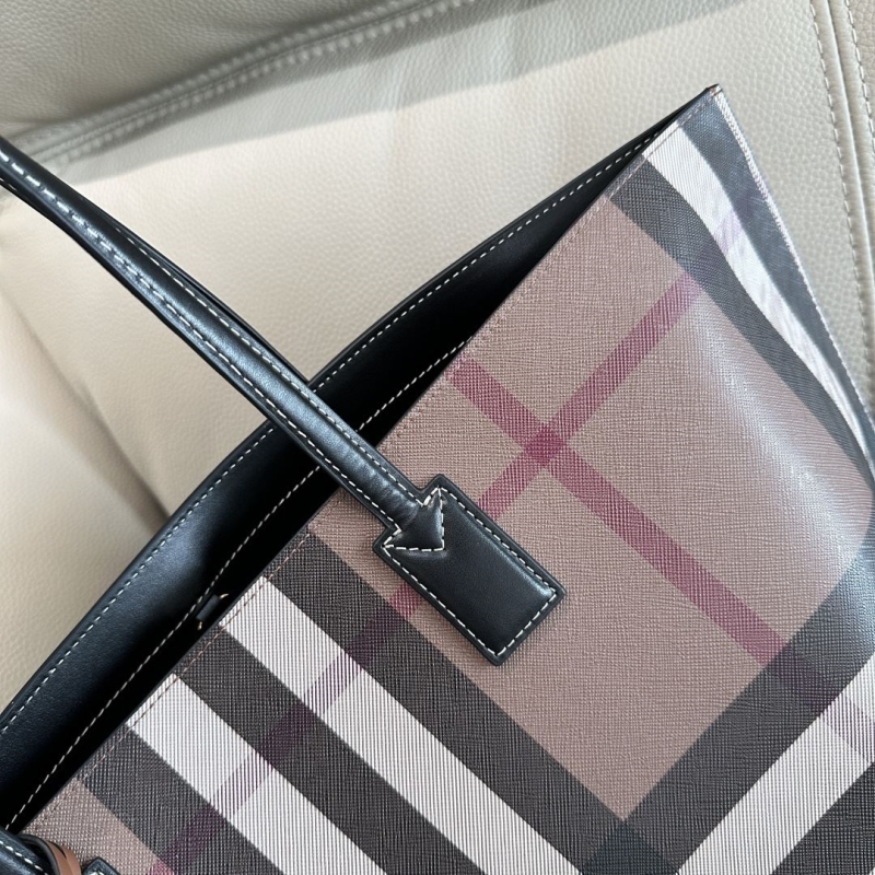 Bv*b*rry shopping bags